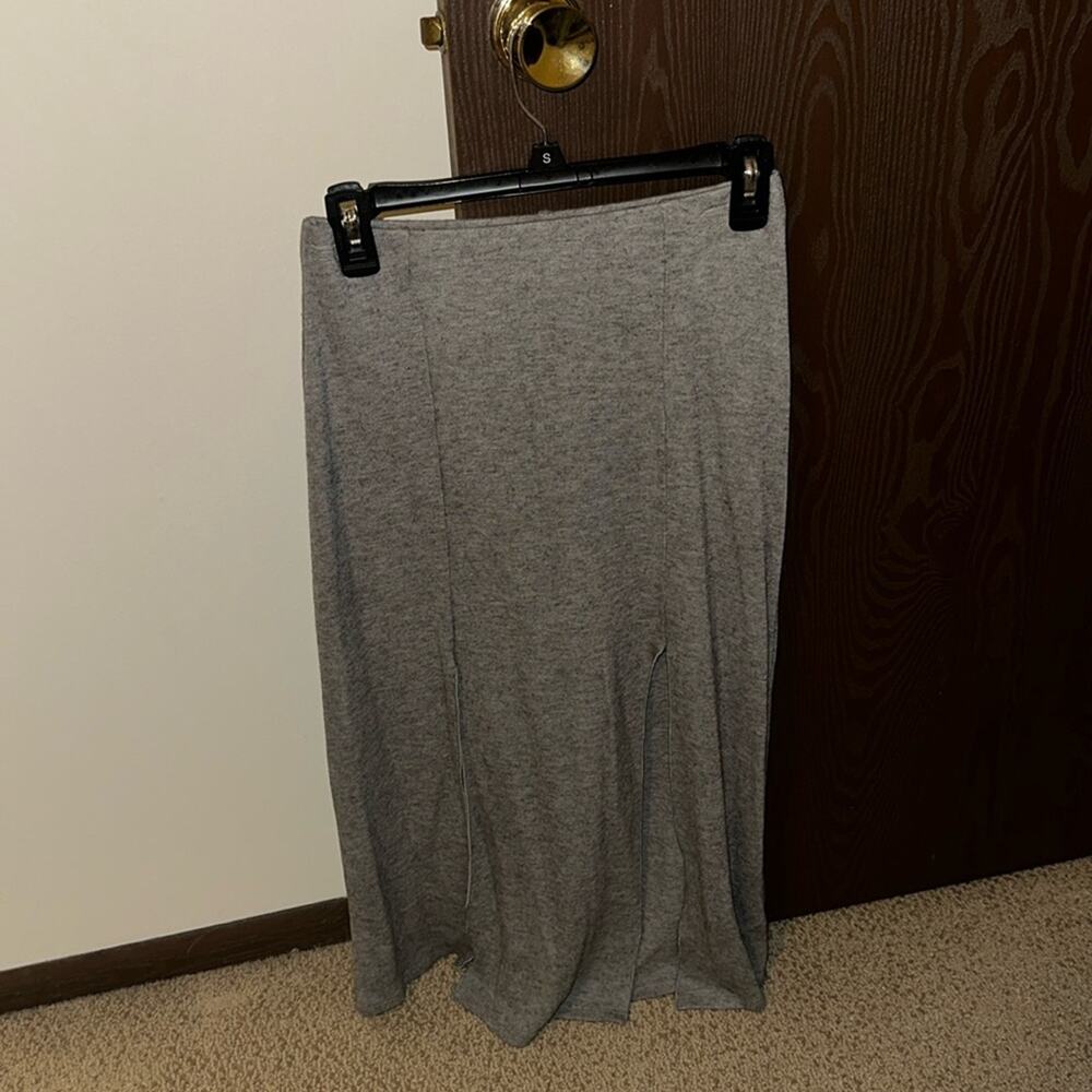 Zara gray skirt with two slits in front - size M